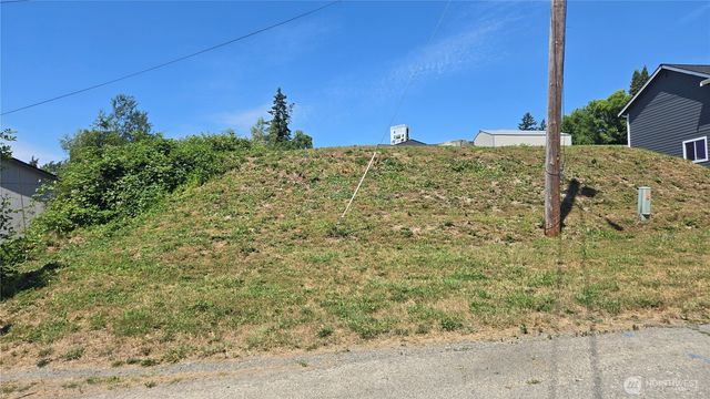 412 Comet Street, Milton, WA 98354
