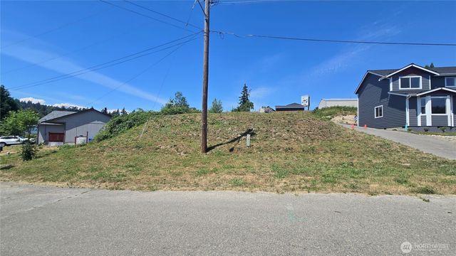 412 Comet Street, Milton, WA 98354
