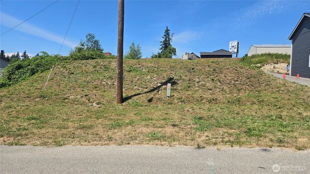 412 Comet Street, Milton, WA 98354