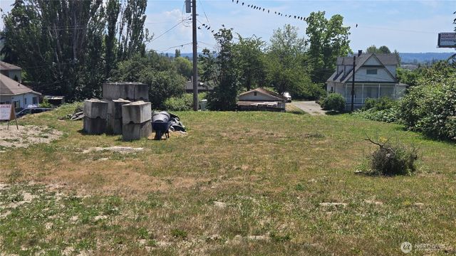 412 Comet Street, Milton, WA 98354