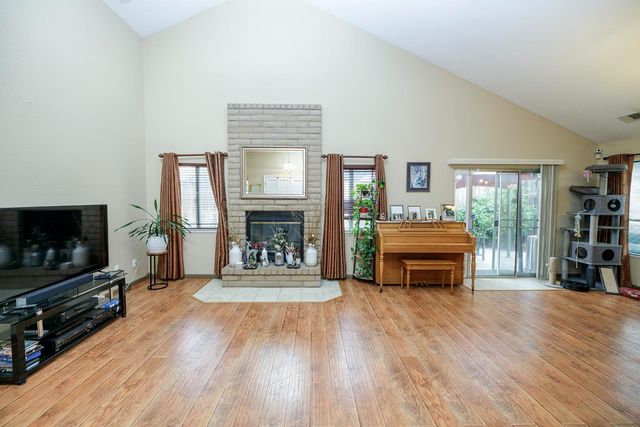 2329 Orchard View Circle, Modesto, CA 95355