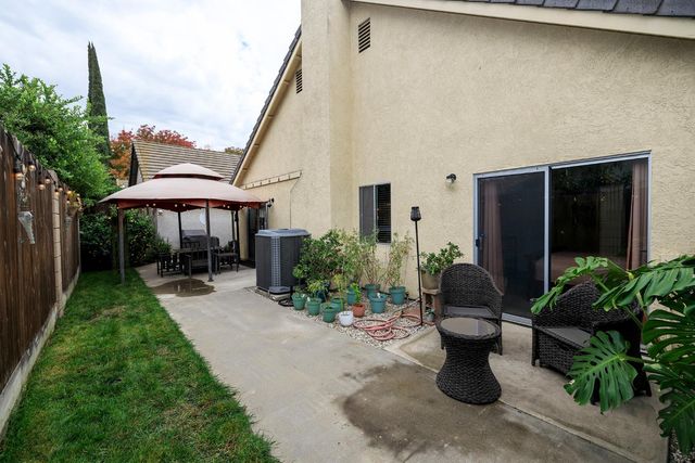 2329 Orchard View Circle, Modesto, CA 95355