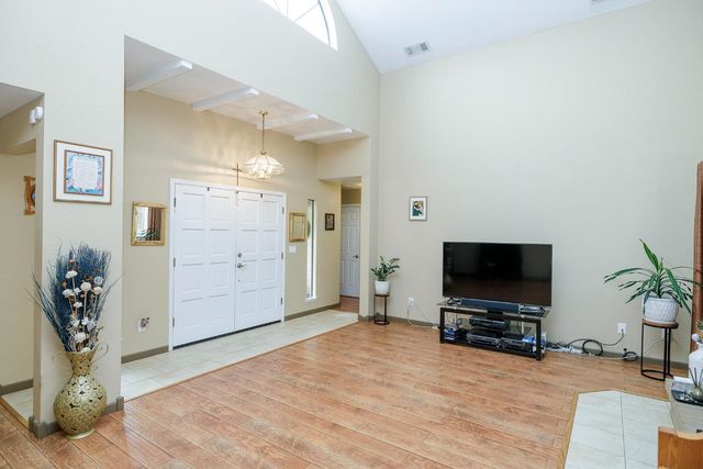 2329 Orchard View Circle, Modesto, CA 95355