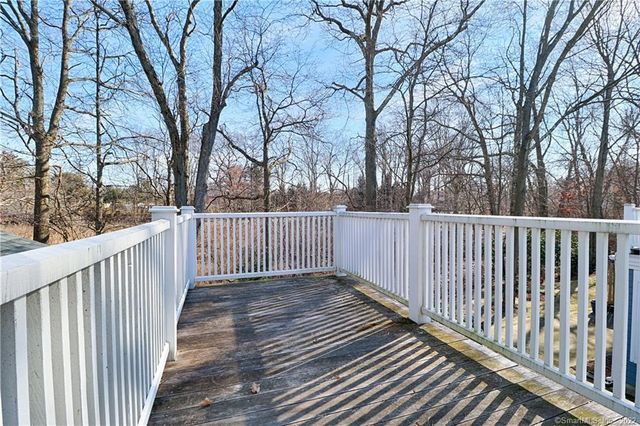 230 Saugatuck Avenue 17, Westport, CT 06880