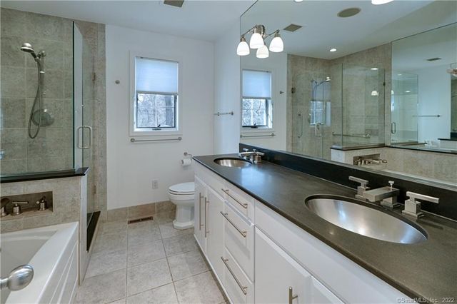 230 Saugatuck Avenue 17, Westport, CT 06880
