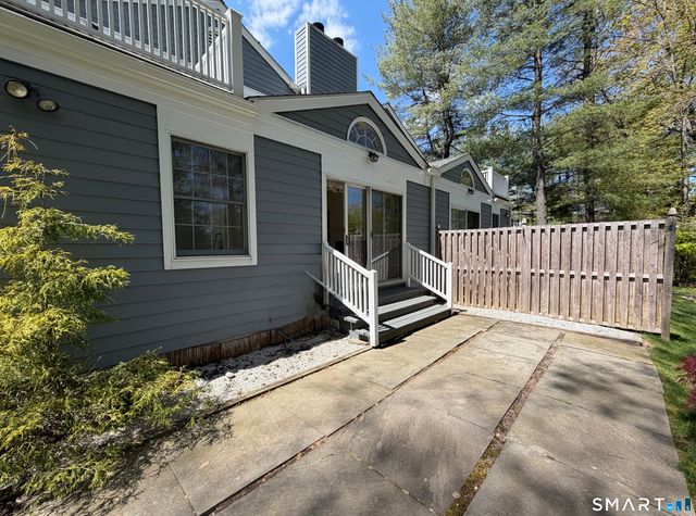 230 Saugatuck Avenue 17, Westport, CT 06880