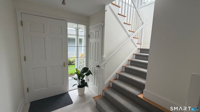 230 Saugatuck Avenue 17, Westport, CT 06880
