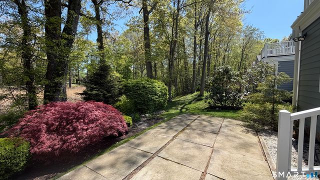 230 Saugatuck Avenue 17, Westport, CT 06880