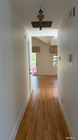 230 Saugatuck Avenue 17, Westport, CT 06880