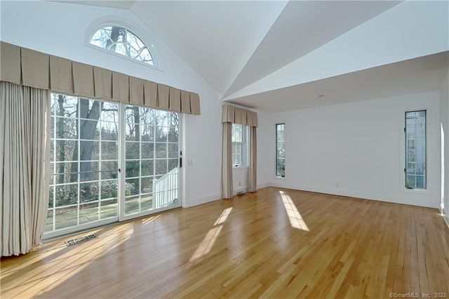 230 Saugatuck Avenue 17, Westport, CT 06880