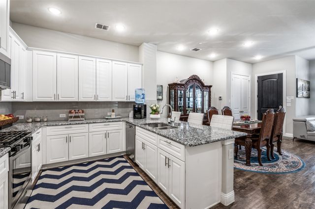 1560 Windermere Way, Farmers Branch, TX 75234