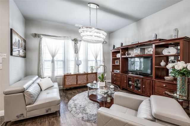 1560 Windermere Way, Farmers Branch, TX 75234