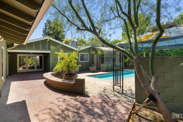 1191 Edmund Street, Bakersfield, CA 93309