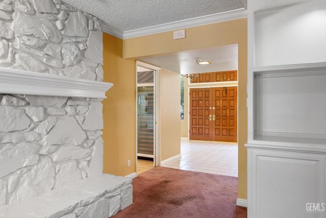 1191 Edmund Street, Bakersfield, CA 93309