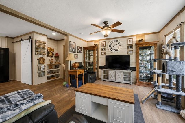 220 Long Branch Rd. Road, Berea, KY 40403