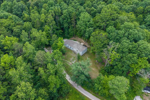 220 Long Branch Rd. Road, Berea, KY 40403