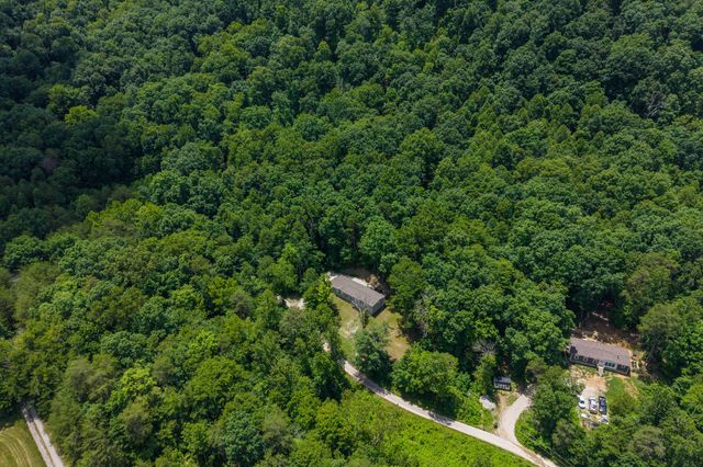 220 Long Branch Rd. Road, Berea, KY 40403