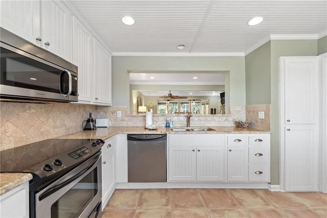 1528 Ocean Boulevard, St. Simons Island, GA 31522