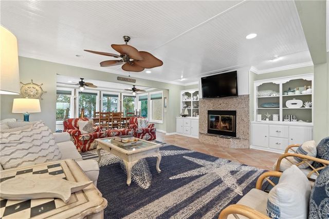 1528 Ocean Boulevard, St. Simons Island, GA 31522