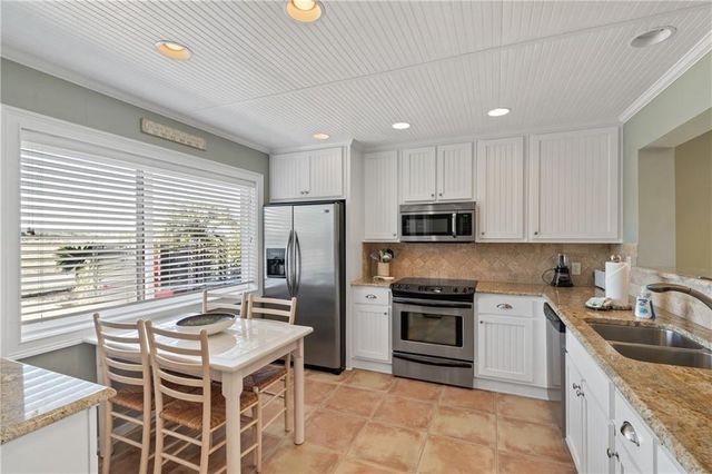 1528 Ocean Boulevard, St. Simons Island, GA 31522