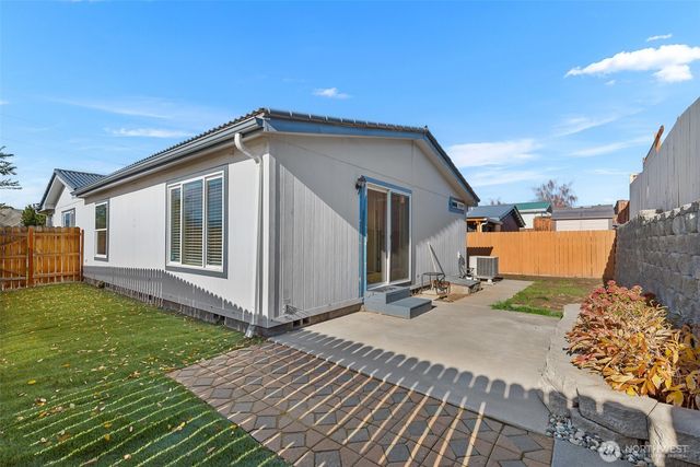 561 Morning View Avenue, East Wenatchee, WA 98802