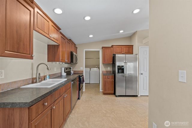 561 Morning View Avenue, East Wenatchee, WA 98802