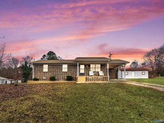 735 County Road 422, Henagar, AL 35978