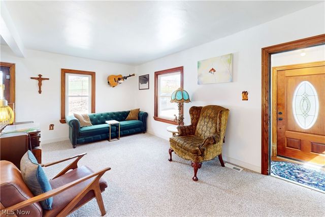 701 Lovers Lane, Steubenville, OH 43953