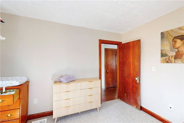 701 Lovers Lane, Steubenville, OH 43953