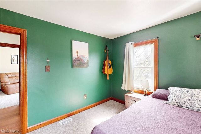 701 Lovers Lane, Steubenville, OH 43953