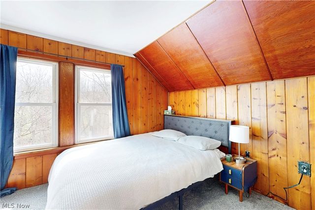 701 Lovers Lane, Steubenville, OH 43953