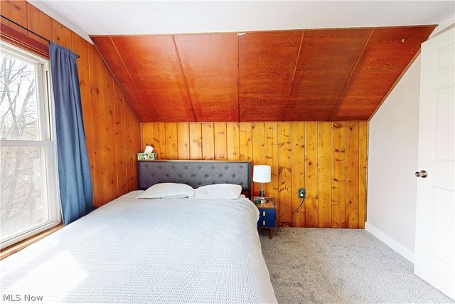 701 Lovers Lane, Steubenville, OH 43953