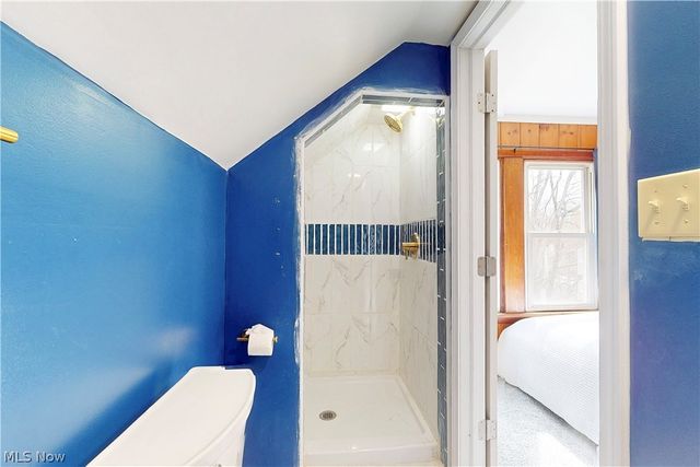 701 Lovers Lane, Steubenville, OH 43953