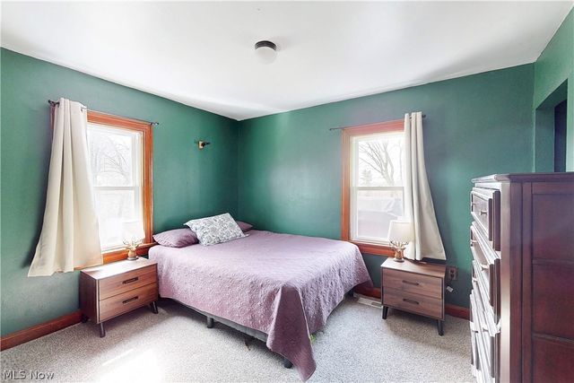 701 Lovers Lane, Steubenville, OH 43953