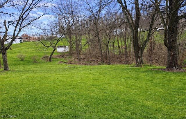 701 Lovers Lane, Steubenville, OH 43953