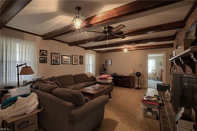 2406 Hallieford RD, Hallieford, VA 23068