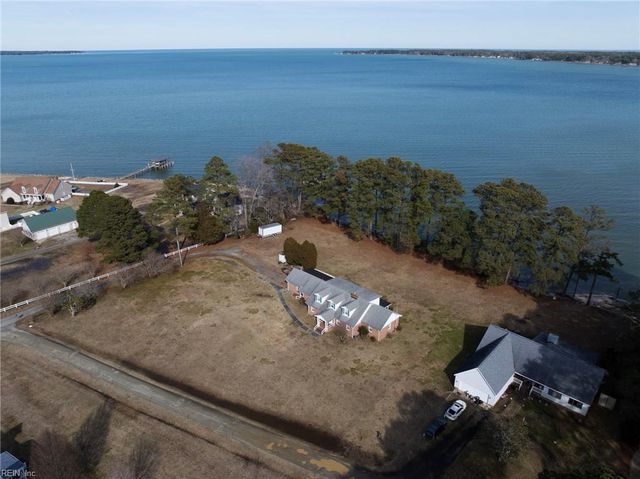 2406 Hallieford RD, Hallieford, VA 23068