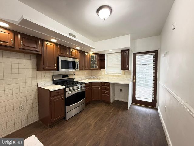 2517 S CAMAC ST, Philadelphia, PA 19148