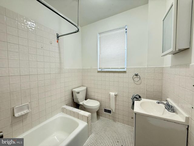 2517 S CAMAC ST, Philadelphia, PA 19148