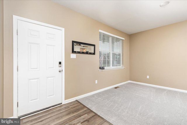 294 AYLESBURY LN, Martinsburg, WV 25403