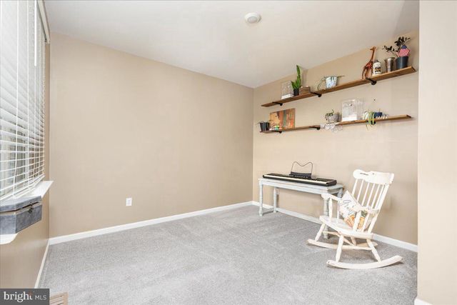 294 AYLESBURY LN, Martinsburg, WV 25403