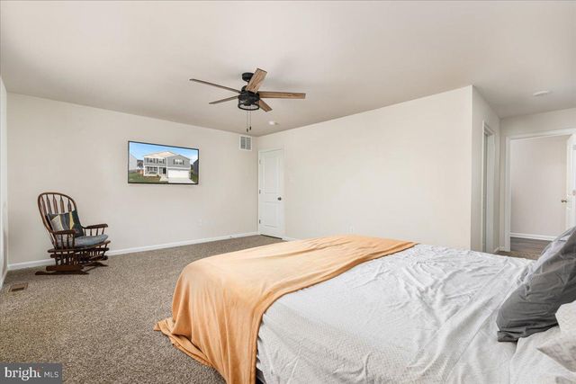 294 AYLESBURY LN, Martinsburg, WV 25403