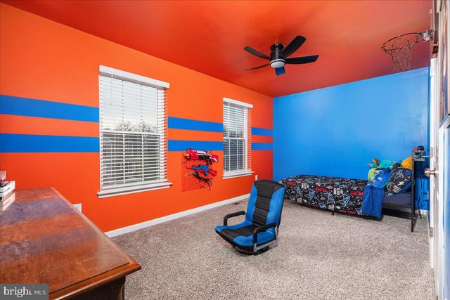 294 AYLESBURY LN, Martinsburg, WV 25403