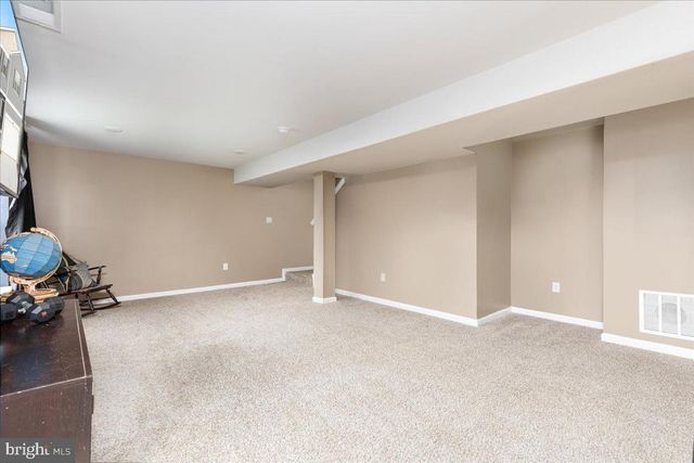 294 AYLESBURY LN, Martinsburg, WV 25403