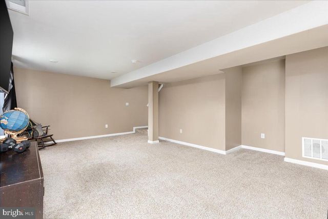 294 AYLESBURY LN, Martinsburg, WV 25403