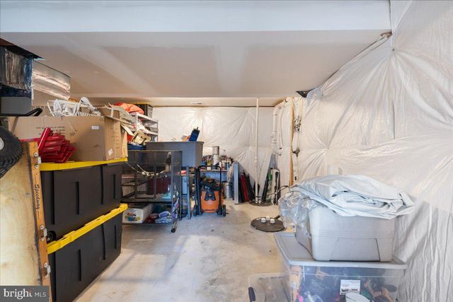 294 AYLESBURY LN, Martinsburg, WV 25403