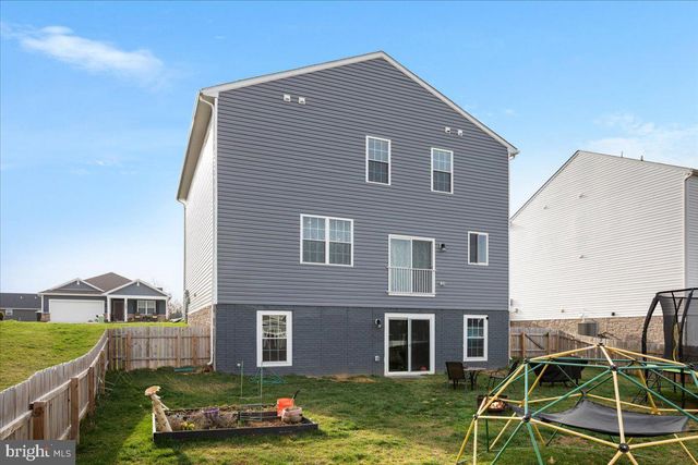 294 AYLESBURY LN, Martinsburg, WV 25403