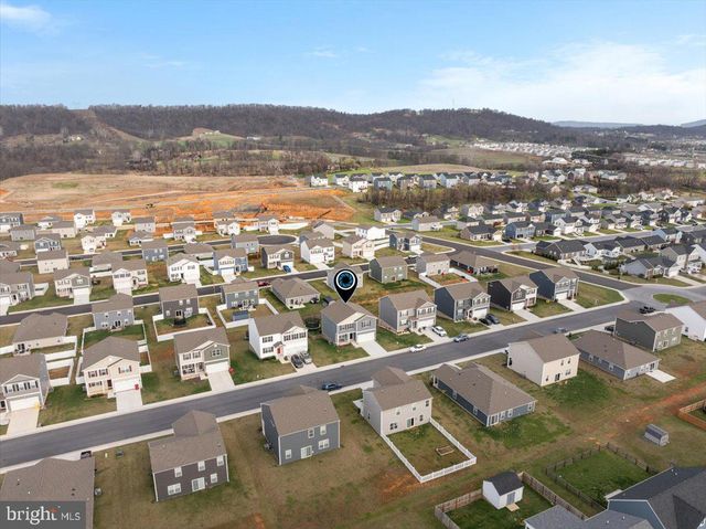 294 AYLESBURY LN, Martinsburg, WV 25403