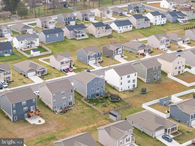 294 AYLESBURY LN, Martinsburg, WV 25403