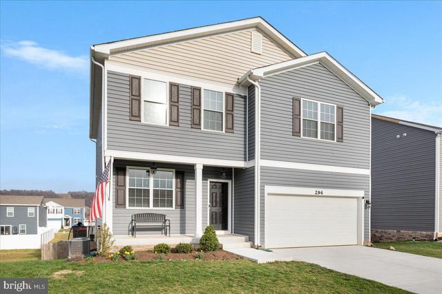 294 AYLESBURY LN, Martinsburg, WV 25403